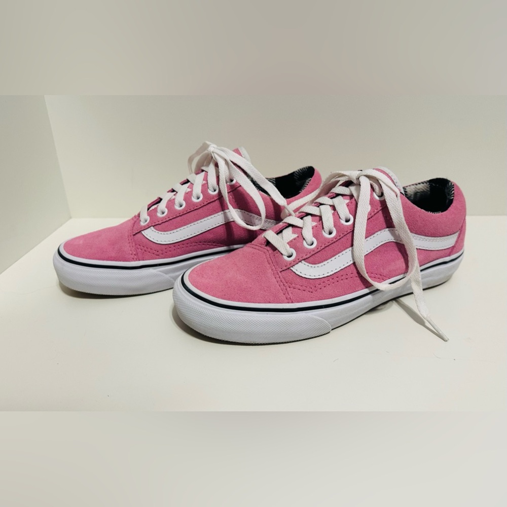 Vans; Women’s Knu Skool, Pink Suede, low profile, 7.5